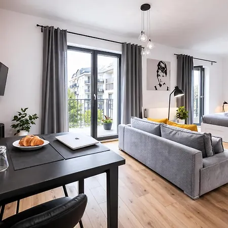 Domirra Modern Old Town Bed & Breakfast Wroclaw