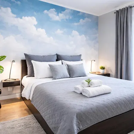 Domirra Modern Old Town Bed and Breakfast Βρότσλαβ
